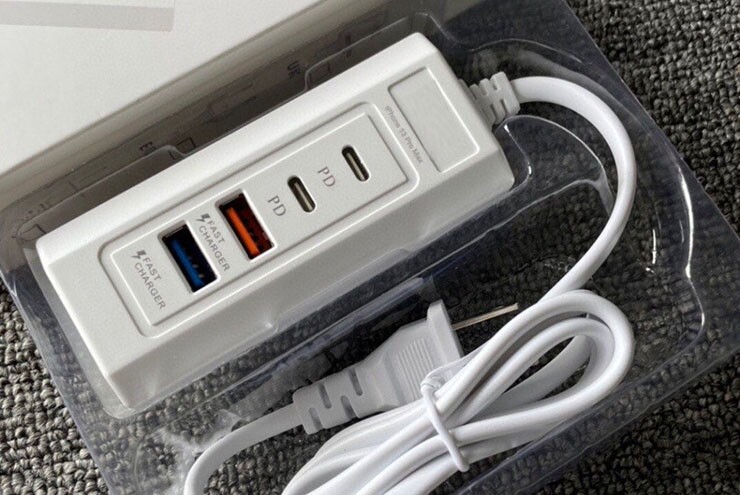 Các cổng sạc trên bộ sạc có thể cung cấp công suất khác nhau.