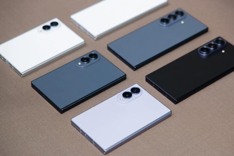 Z fold8 ảnh 16 Z fold8 ảnh 16