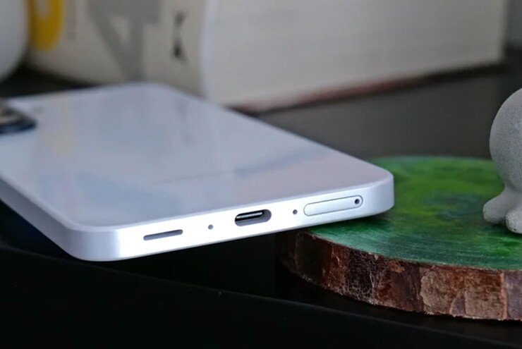 Mẫu điện thoại Samsung bền, pin lâu mà không “đau ví” đáng cân nhắc - 4