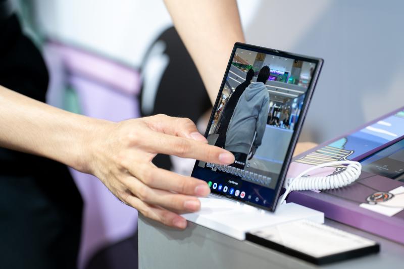 Galaxy Z Fold8 ảnh 8 Galaxy Z Fold8 ảnh 8