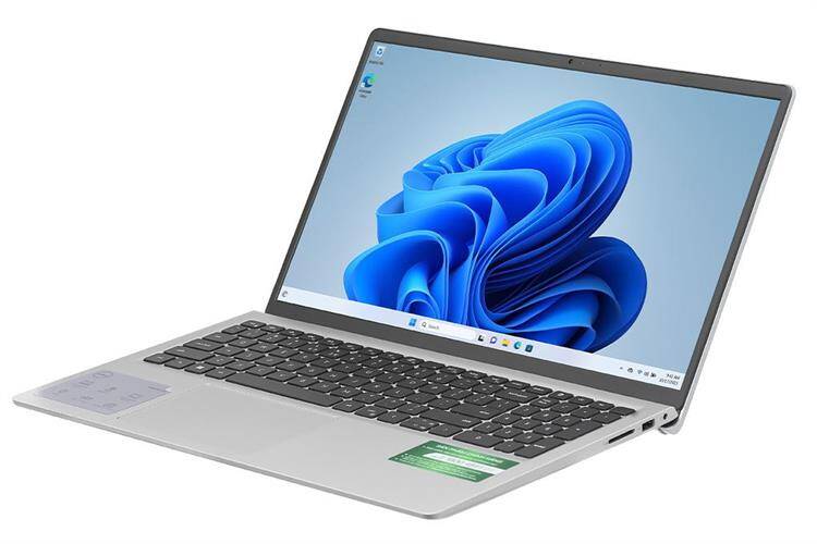 Dell Inspiron 15 3530.