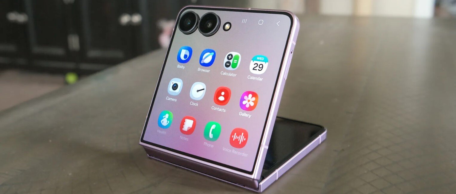 Galaxy Z Flip8.
