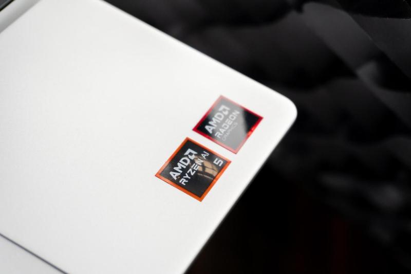 Laptop ảnh 3 Laptop ảnh 3