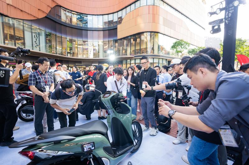 Honda ảnh 3 Honda ảnh 3