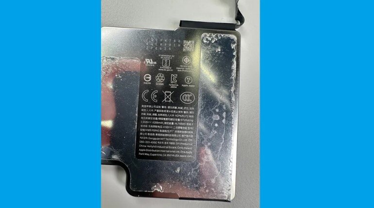 iFixit đã tháo rời chiếc flagship của Apple để tìm ra dung lượng pin thực tế.