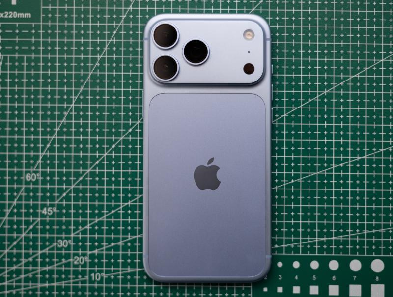 iPhone 18 Pro Max ảnh 8 iPhone 18 Pro Max ảnh 8