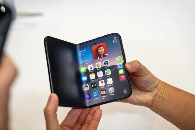 iPhone ảnh 3 iPhone ảnh 3
