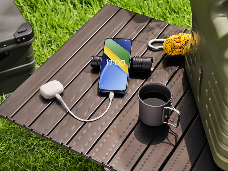 Mẫu Poco C95 Pro có khả năng sạc ngược cho các thiết bị điện tử khác.