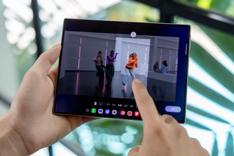 Galaxy Z Fold8 ảnh 3 Galaxy Z Fold8 ảnh 3