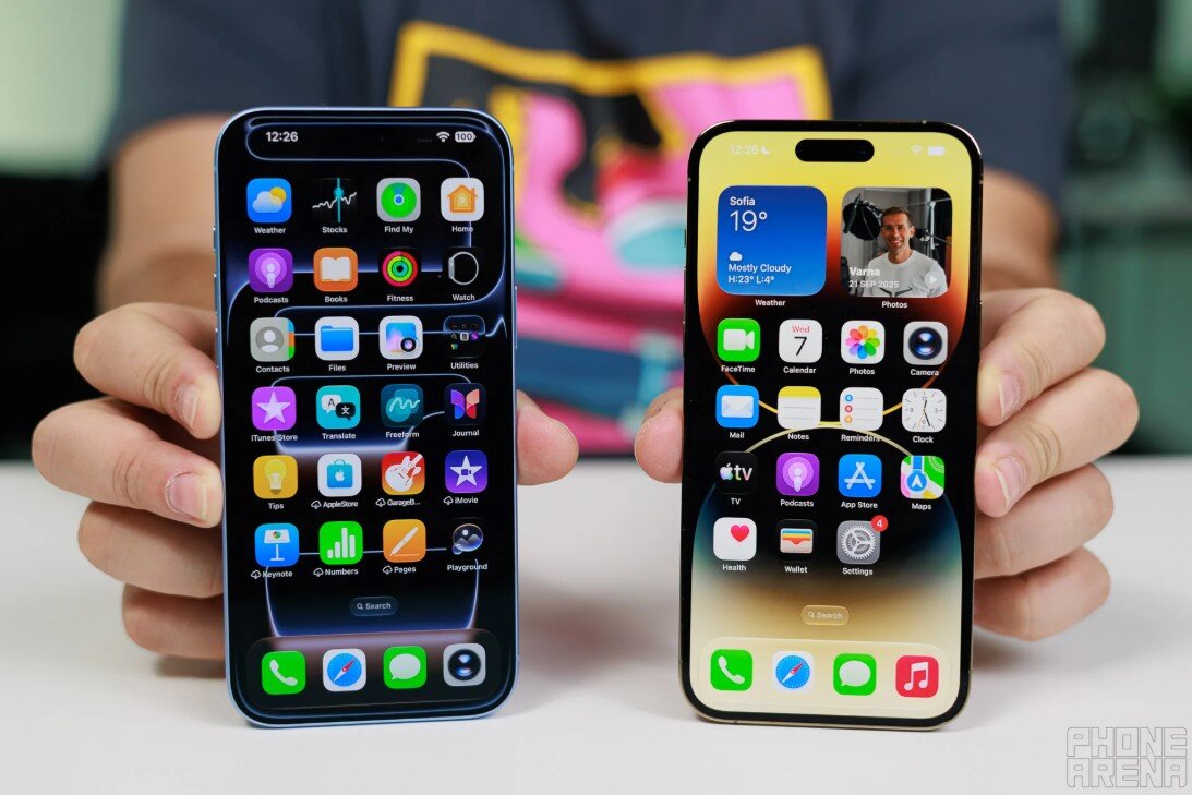 iPhone 18 Pro Max và iPhone 14 Pro Max.